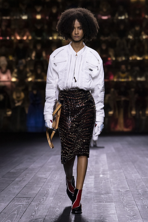 Nicolas Ghesquière Earns a Standing Ovation for Louis Vuitton Spring 2020 -  Fashionista