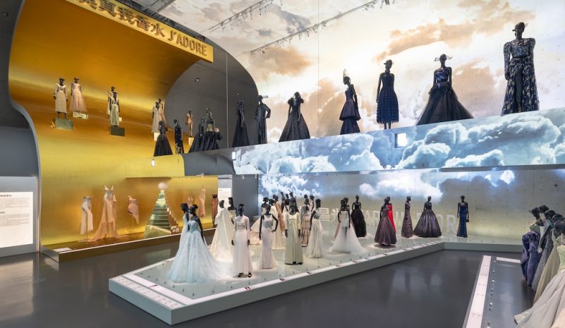 Christian dior designer outlet of dreams exhibition tickets