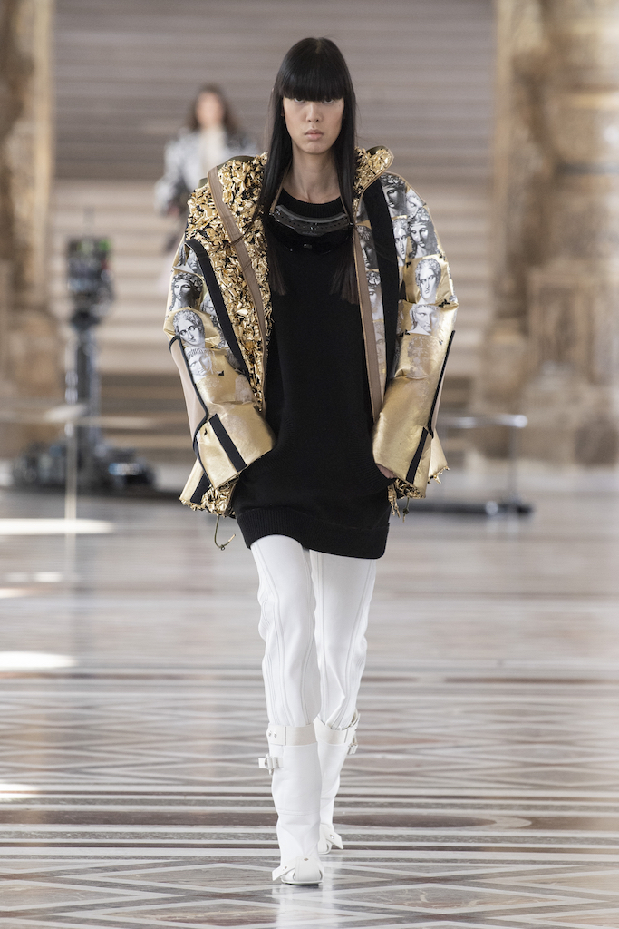 Louis Vuitton lanza una colección de vestidos junto a Fornasetti