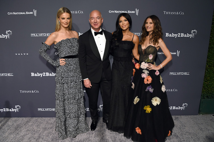 Baby2Baby Honors Vanessa Bryant, Raising Record $8.5 Million at Gala – WWD