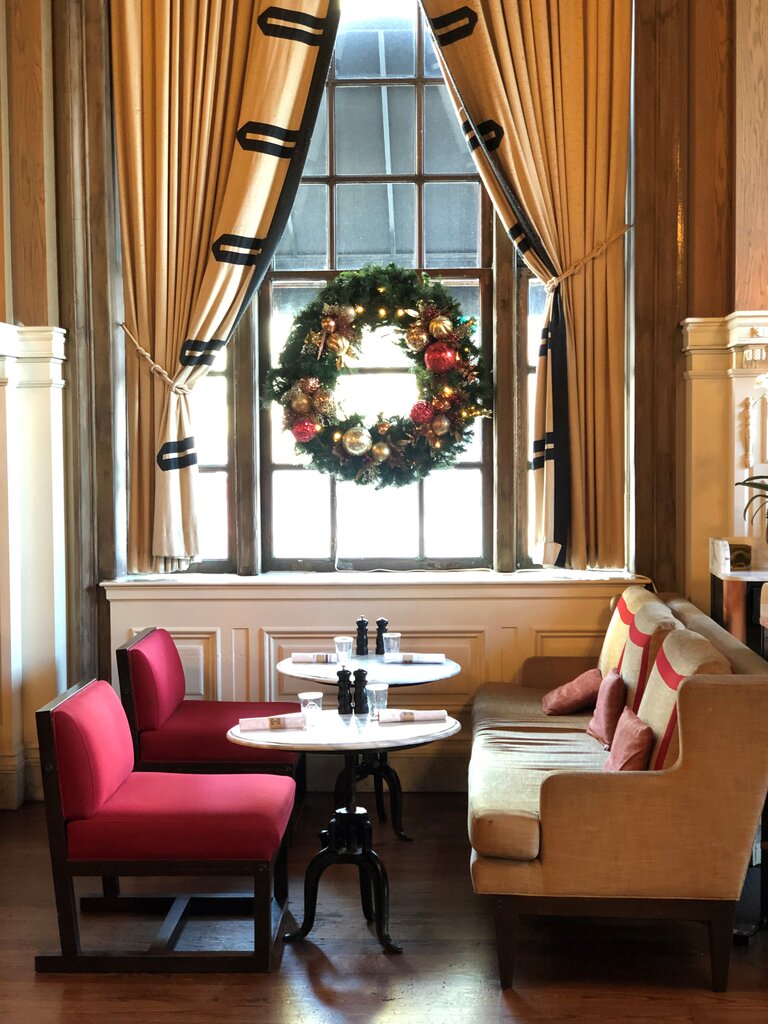 Lavish Christmas Dining Options In Boston   OAK Long Bar Kitchen 