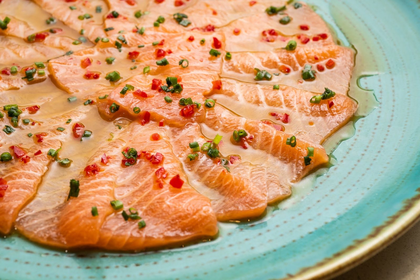 salmon, plate, restaurant, food, foods, oil