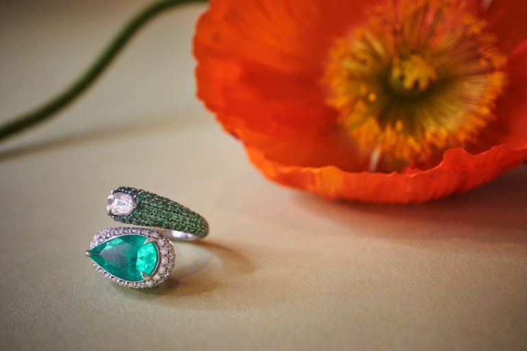 The Stax Advisory Jewelry Exhibition At Sotheby’s Palm Beach Gallery Celebrates Women & Motherhood