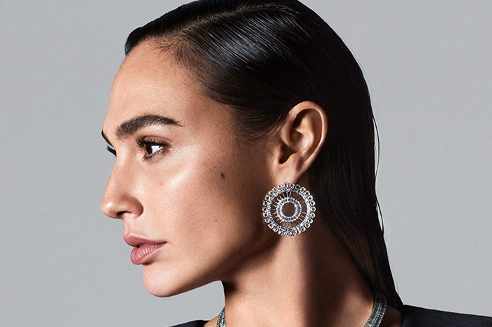 Gal gadot ear on sale piercing