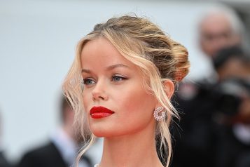 CANNES 21