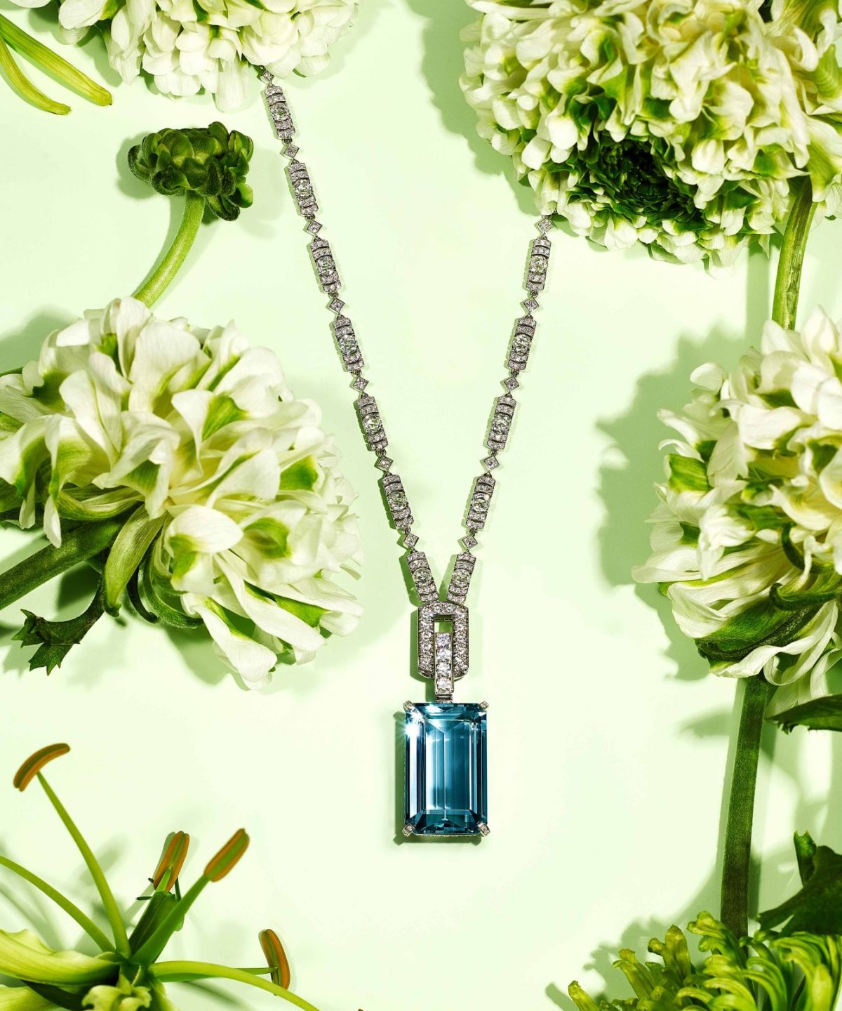 In Bloom: The Haute High Jewelry Spring Guide