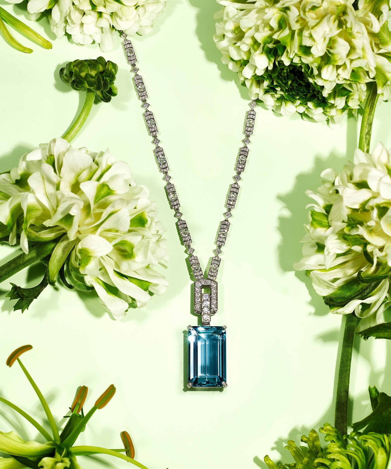 In Bloom: The Haute High Jewelry Spring Guide 