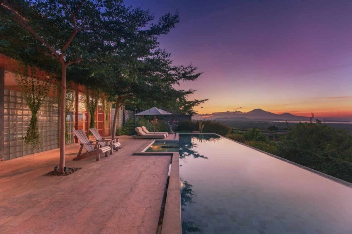 Here’s How To Find Your Home Away From Home While Traveling… But Make It Luxury