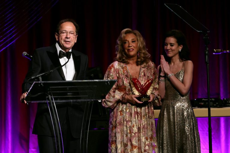 Gabrielle’s Angel Foundation Raises $2.8M at Angel Ball, Featuring Performances by Chaka Khan, Shoshana ...