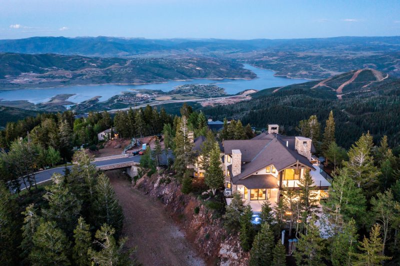 Top Luxury Realtor Onie Bolduc’s New Listing is Selected by NewsWorthy