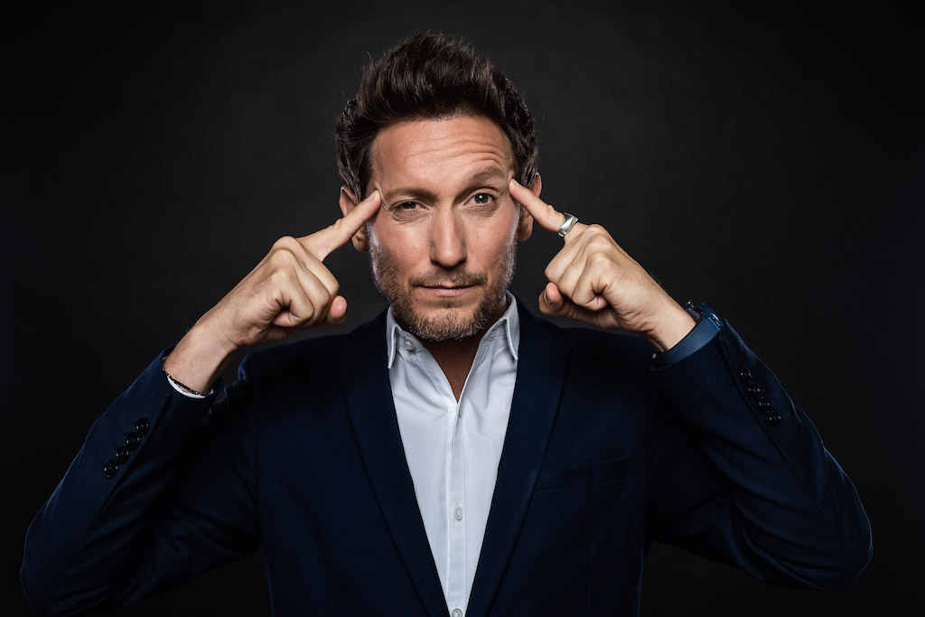 Sought-After Master Mentalist Lior Suchard Is Bringing Wonder To The World