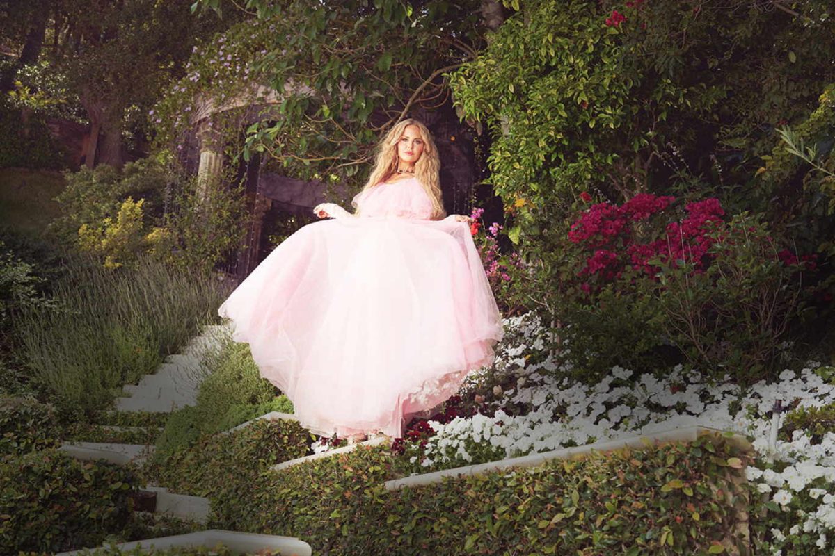 Rachel Zoe’s Summertime Mission Isn’t A Tan — It’s Helping Fellow Females Find Self-Empowerm...