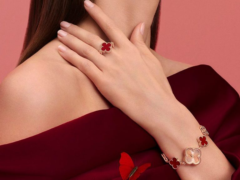 A Haute Look At Van Cleef & Arpels Stunning New Alhambra Collection: The Alhambra Carnelian