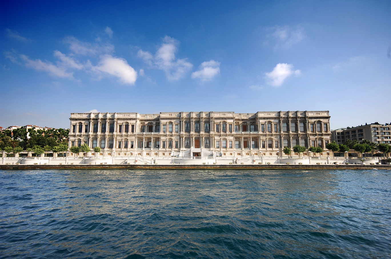 A Tale Of Two Properties: What To Expect At The Iconic Çırağan Palace Kempinski Istanbul