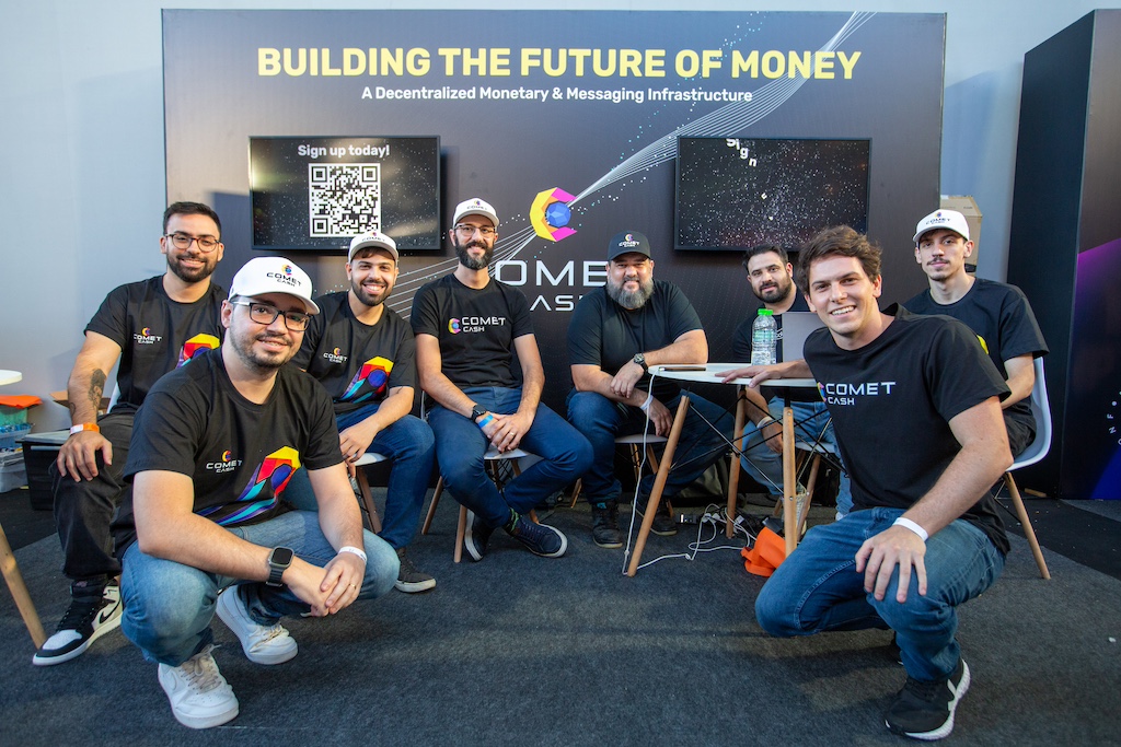 Introducing Comet Cash: An All-Inclusive App That’s Making Money Easy For Everyone