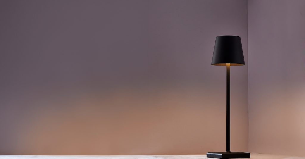 Mona Lighting: Unique & Eclectic Light From Rechargeable Table Lamps