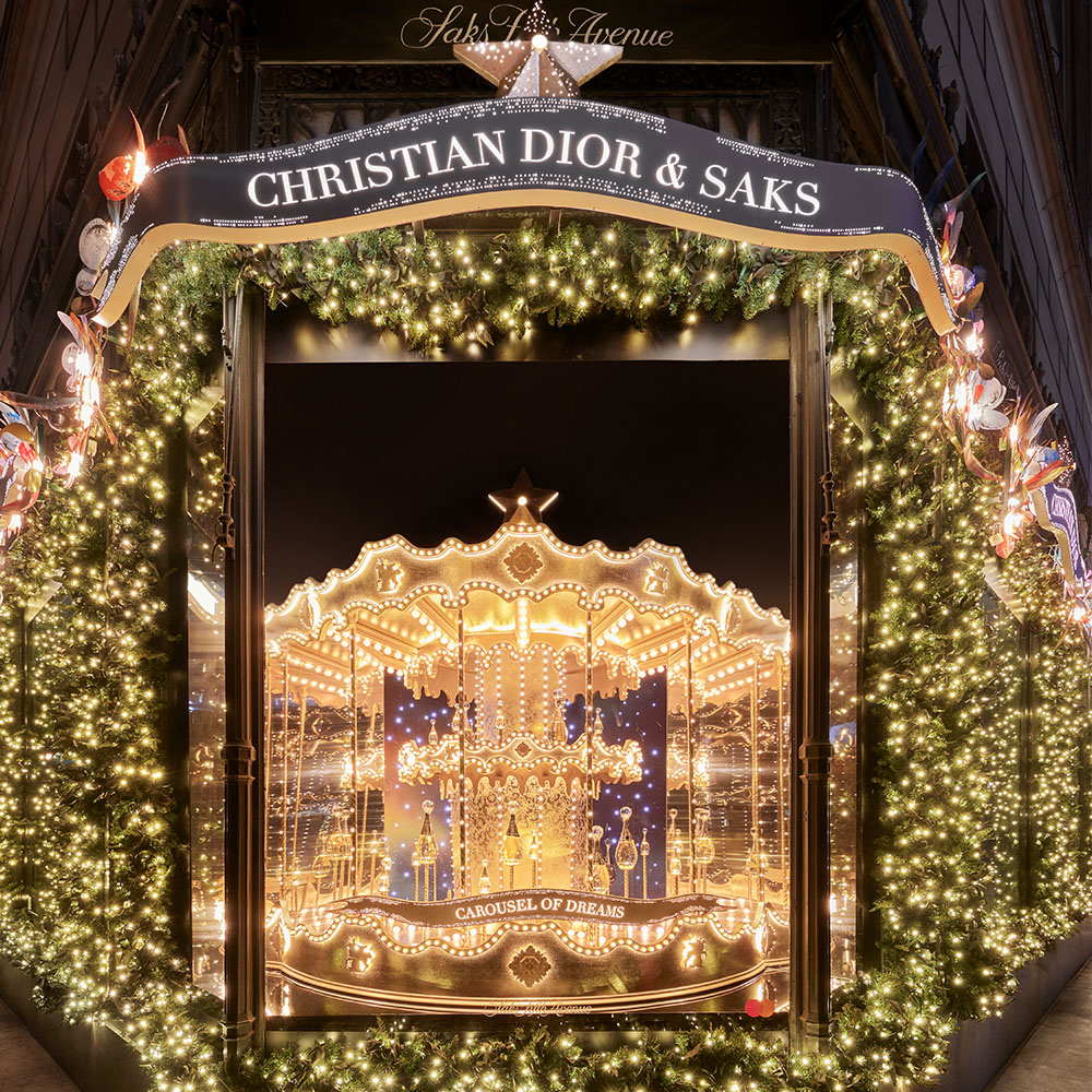 Saks Fifth Avenue's Iconic Holiday Windows Are Officially Here