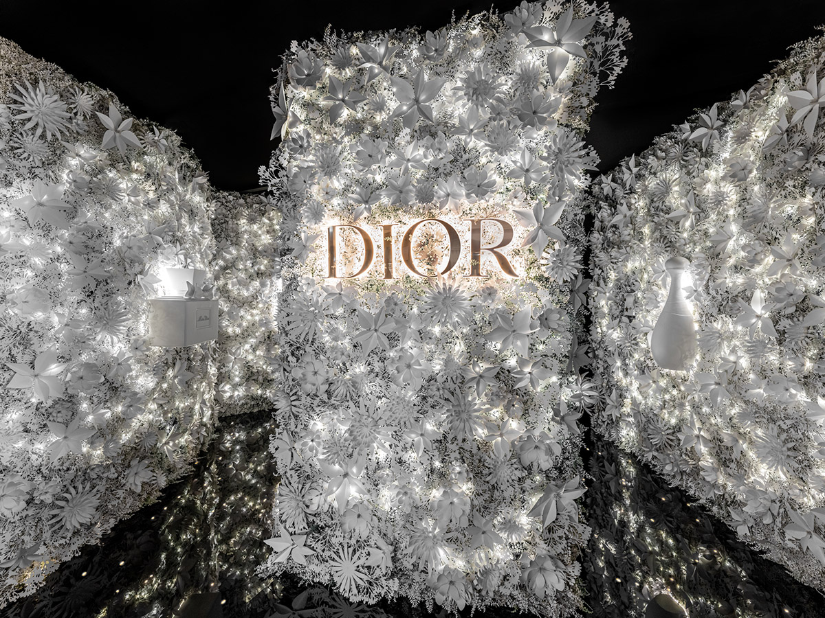 A Dior Beauty Holiday: Inside The Dior Garden Of Dreams Ephemeral Boutique At Aventura Mall