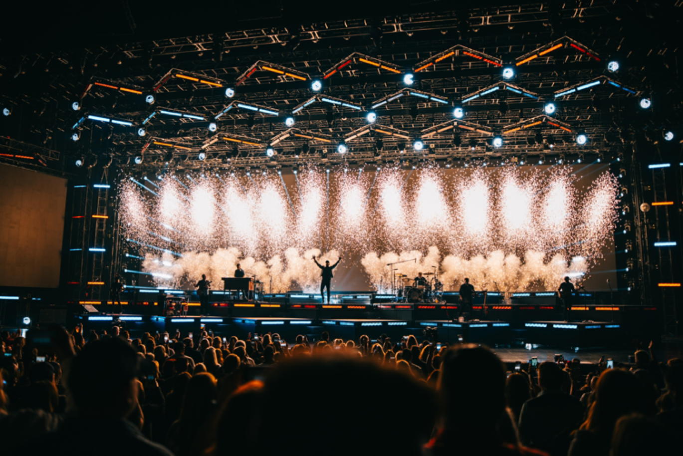 Luke Bryan Takes A Final Bow On His Las Vegas Residency