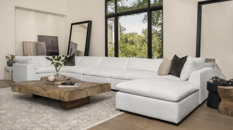Abbyson Home: Revolutionizing Home Furnishing