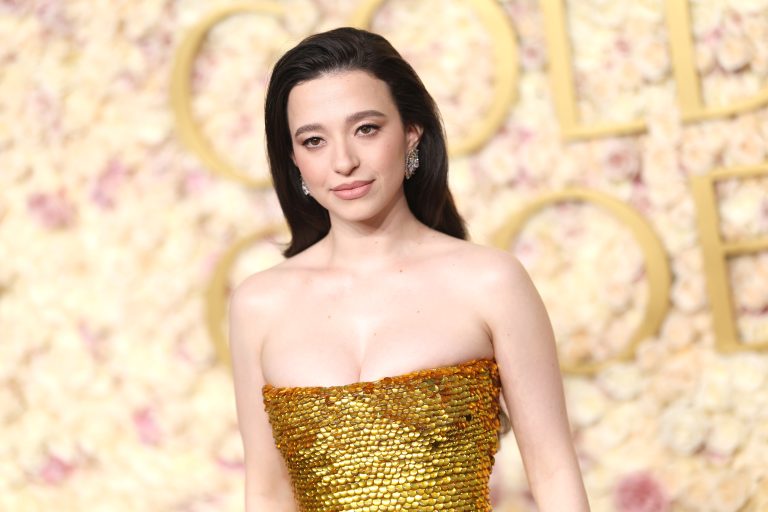 The Best Celebrity Glam Looks From The 2025 Golden Globes