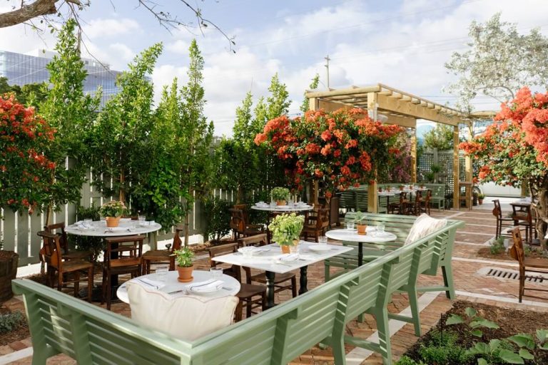 This Iconic New York Italian Restaurant Just Landed In Miami