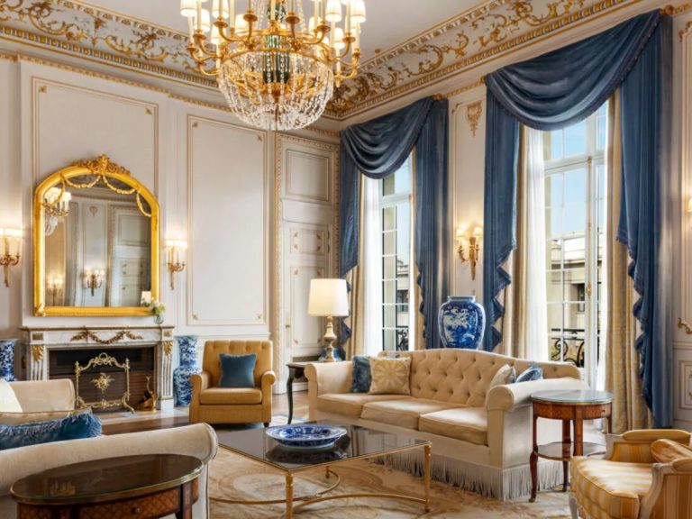 Where To Stay: The Official Guide To Fashion-Approved Paris Hotels
