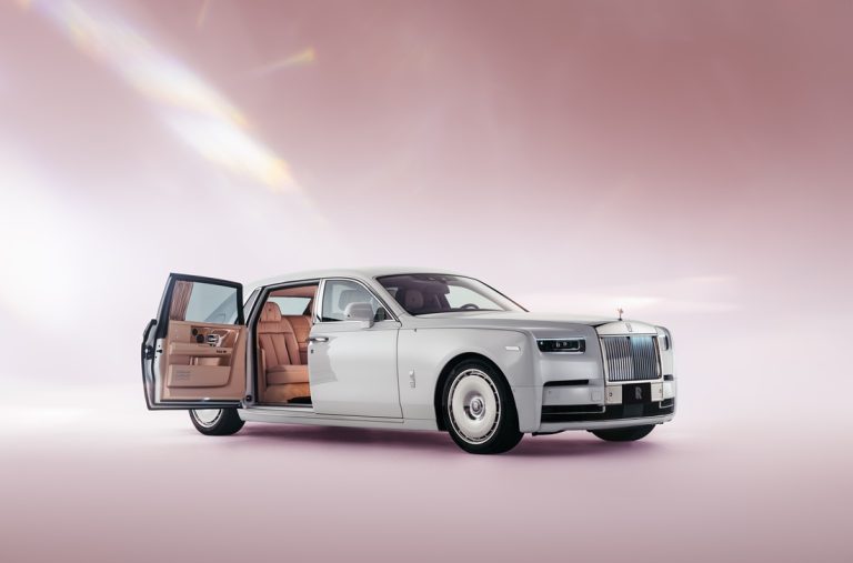 Rolls-Royce Phantom Cherry Blossom: A Tribute to Hanami