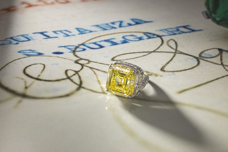 Bvlgari’s Polychroma Dazzles With Colorful Luxury