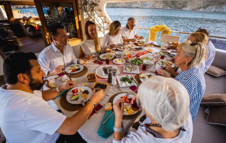 From Port to Plate: Exploring the Mediterranean’s Culinary Coastlines by Private Yacht
