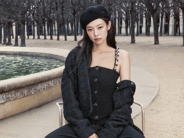 Jennie Stars in Chanel’s Fall/Winter 2025/26 Pre-Collection Campaign
