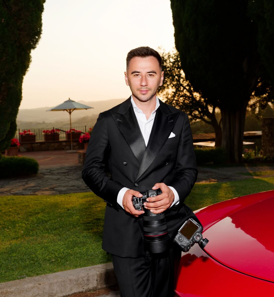 Top Wedding Photographer in Lake Como: Vasyl Kalynchuk