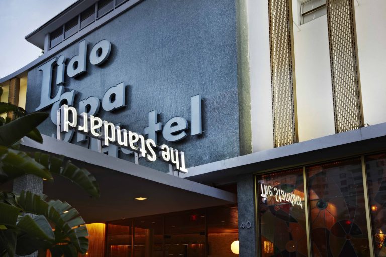 A Day at The Standard Spa, Measured in Golden Hours and Zodiac Cocktails