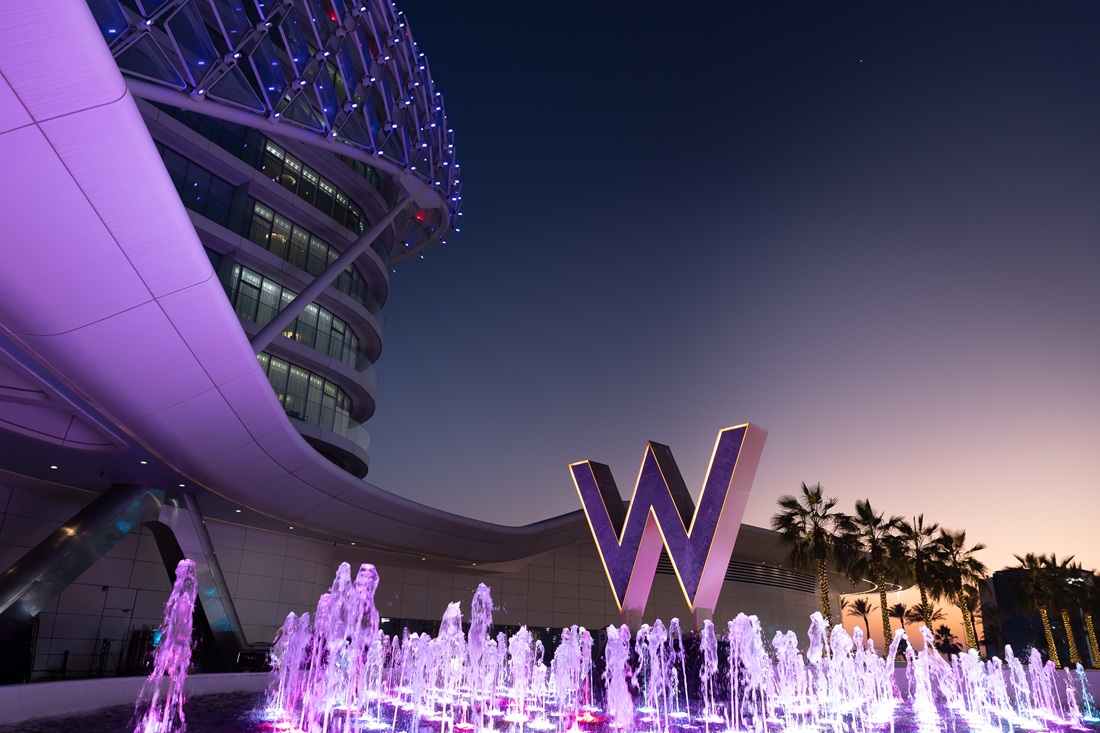 W Abu Dhabi – Yas Island Redefines Luxury Living Above the World-Famous F1 Racetrack