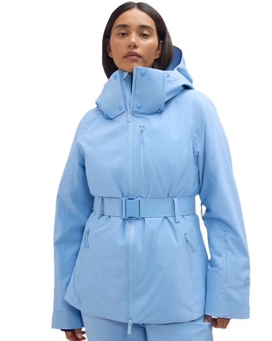 For those who ski—or aprés if you’re like me—Halfdays has a performance ski coat to keep you warm on and off the slopes.