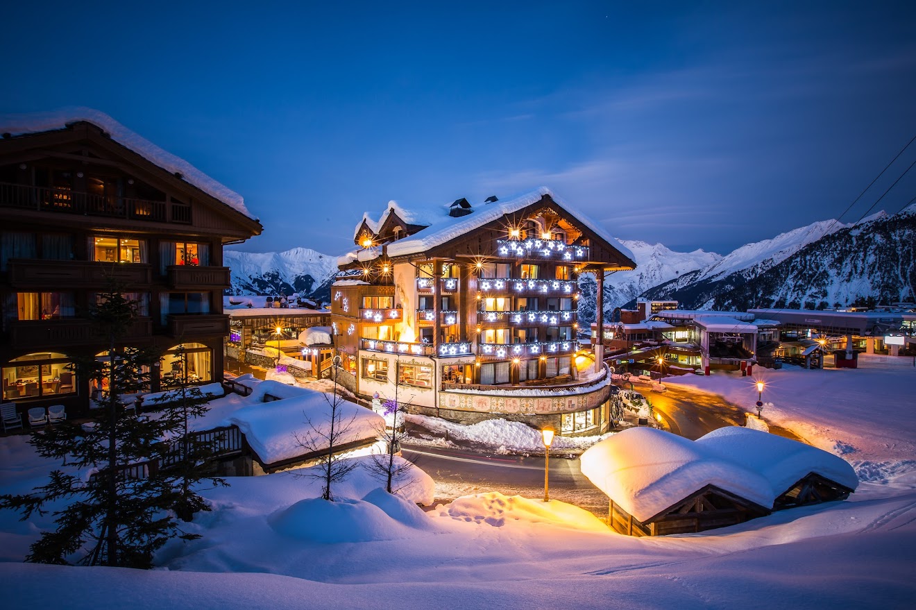 Hôtel de La Loze: A Fenestraz Family Legacy in Courchevel 1850