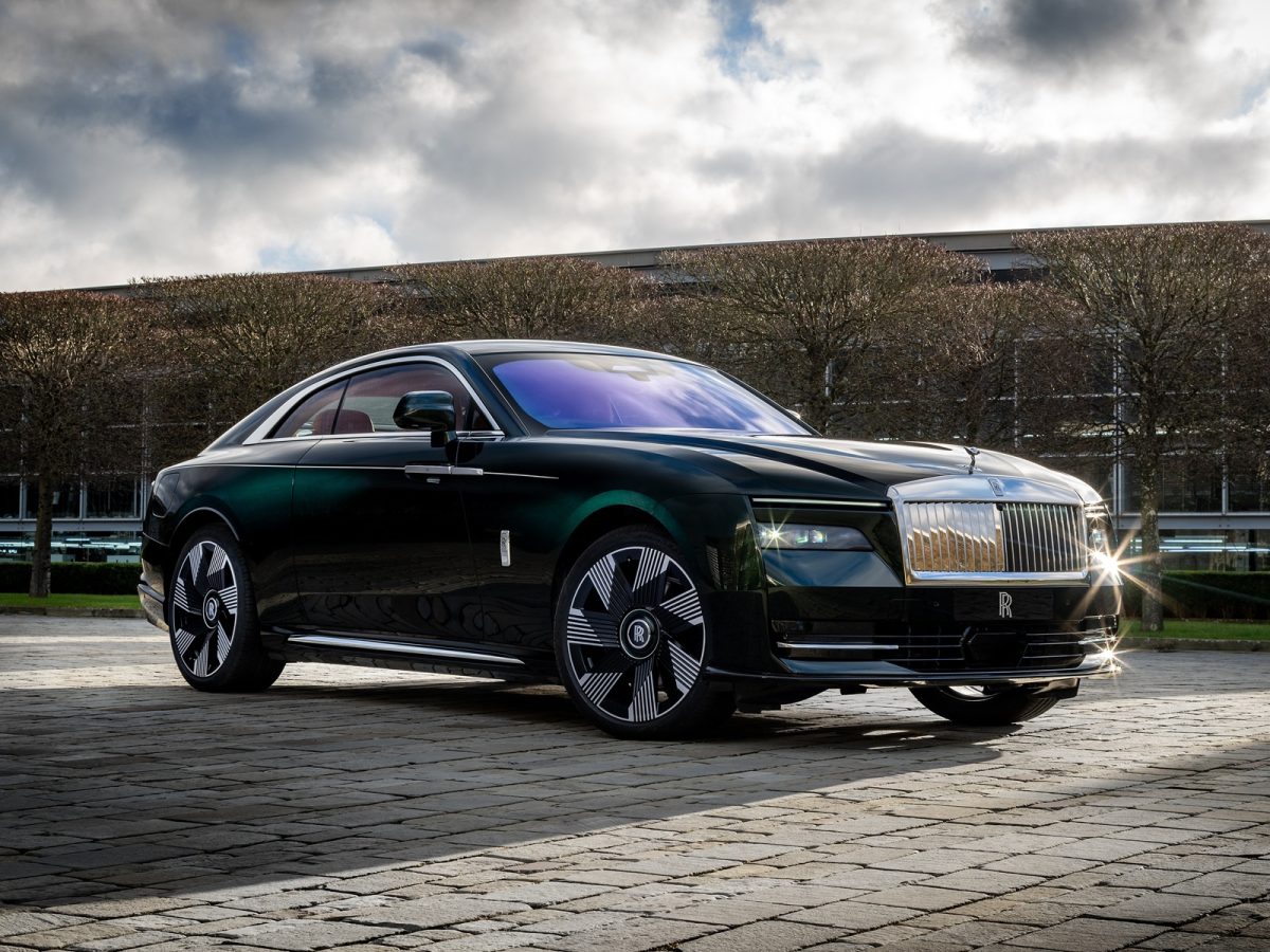 Rolls-Royce Bespoke 2025: Defining the Future of Ultra-Luxury Through Craft, Culture, and Innovation