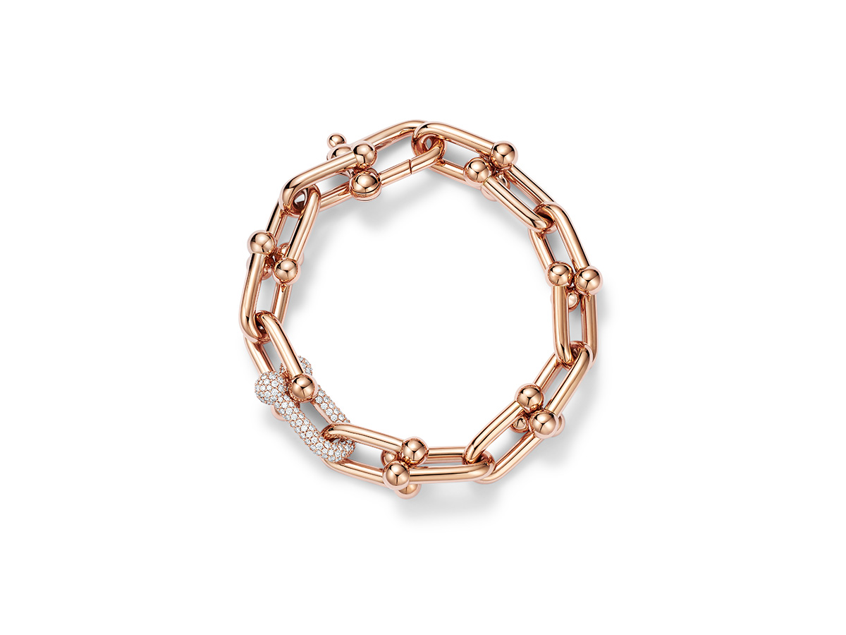 Tiffany & Co. Unveils Its 2026 Valentine’s Day Campaign: Celebrating Love Stories Since 1837