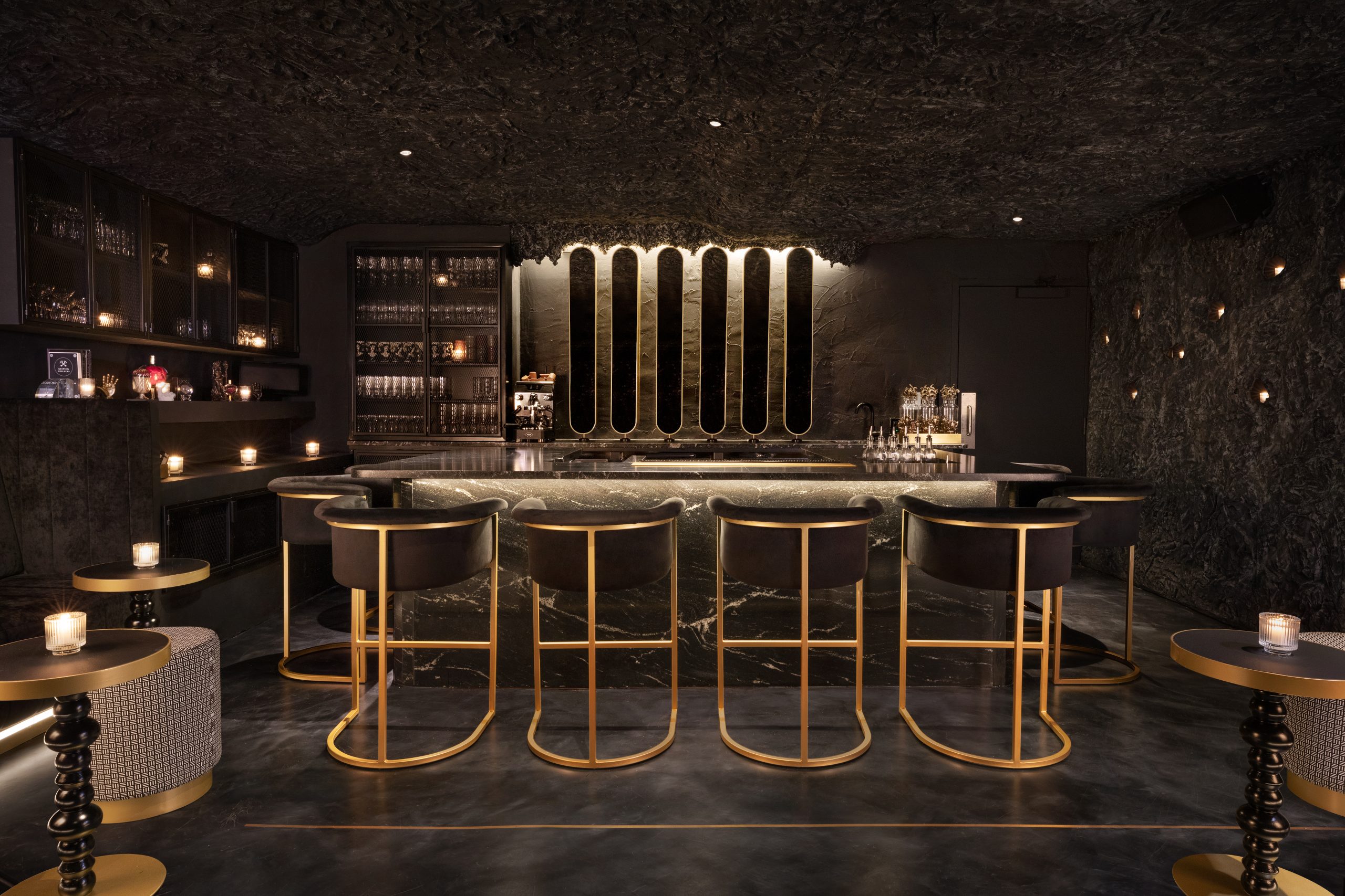 A Coast-to-Coast Cocktail Rivalry: The Best Bars in Seattle and Boston to Know Right Now