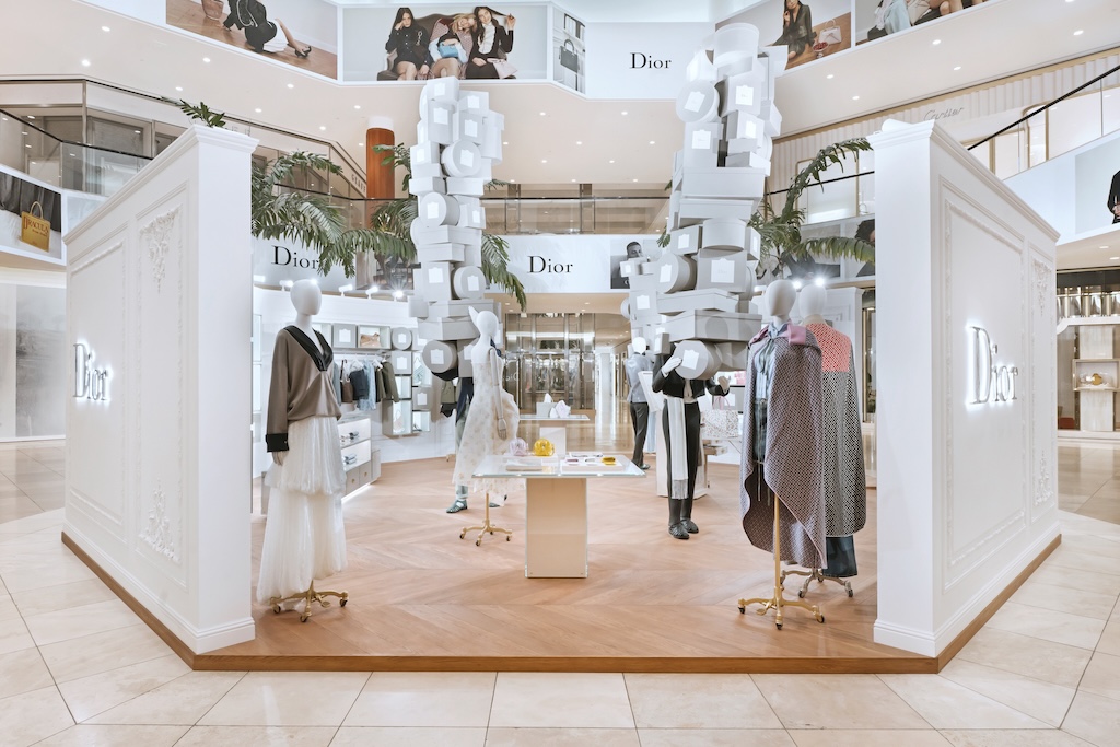 Dior Transforms South Coast Plaza for Jonathan Anderson’s Debut