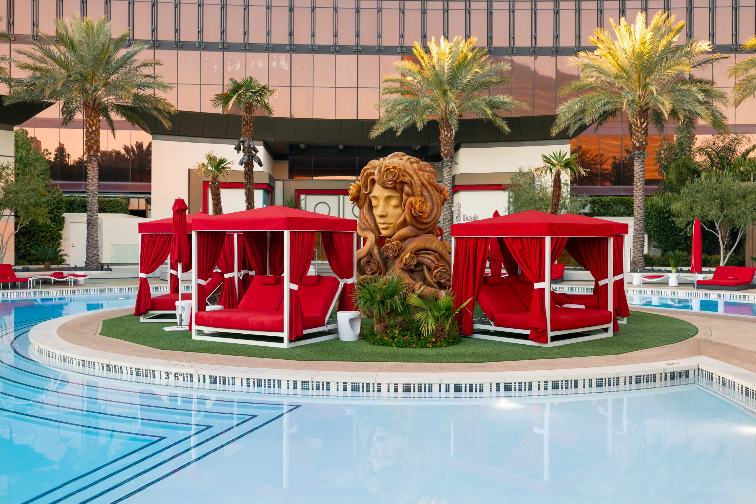 The Las Vegas Pool Guide That Will Make You Book a Flight Today