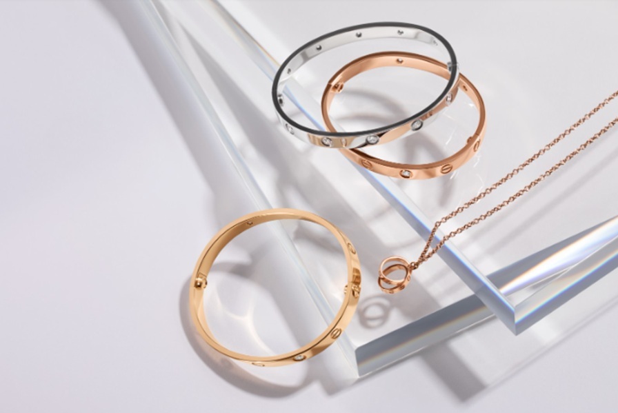 In the Age of AI, the Real Luxury Is Human Authentication