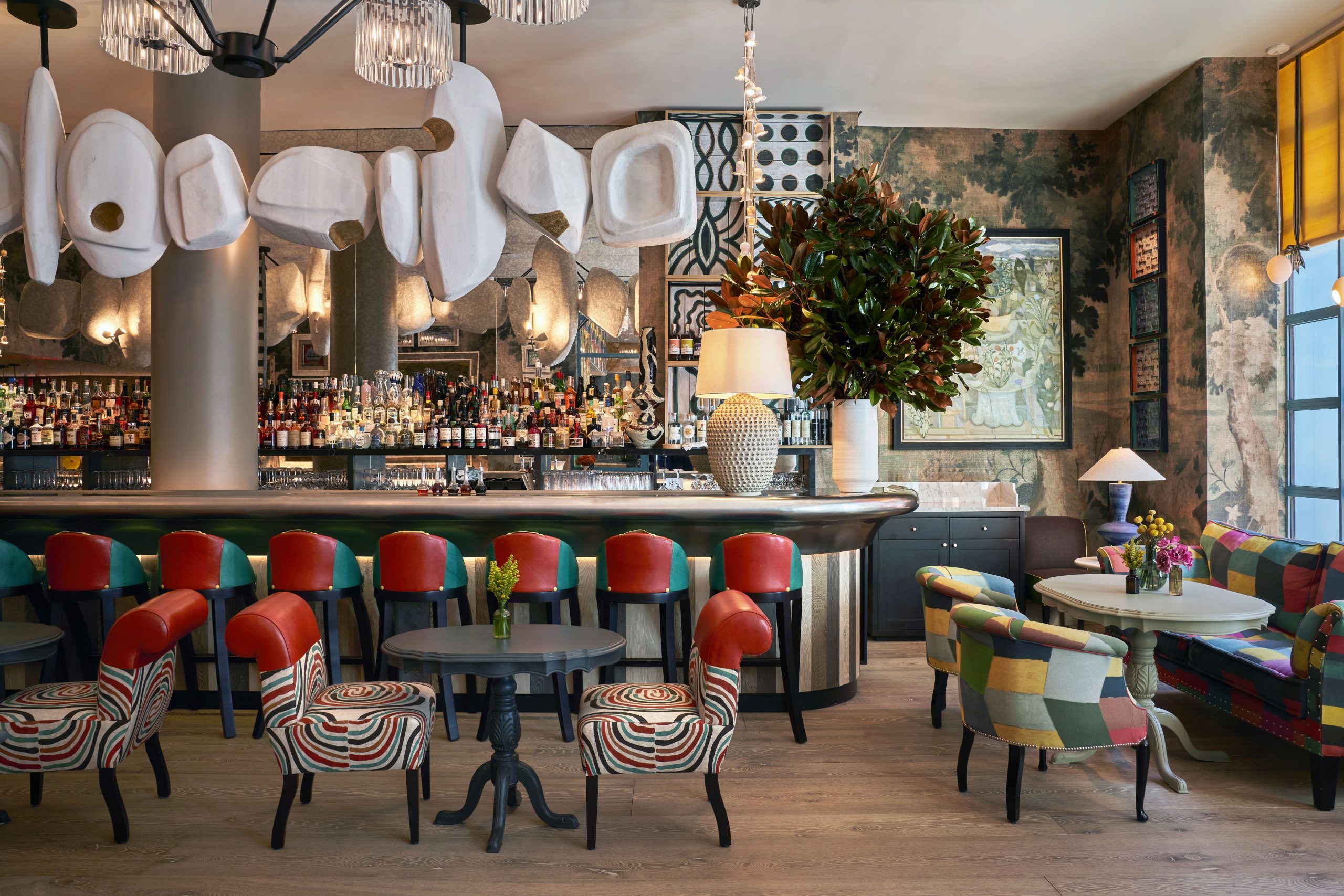 Warren Suite Restaurant & Bar