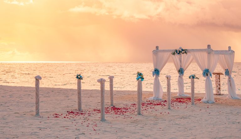 Planning a Luxury Wedding? How to Spoil Your Guests
