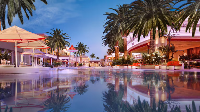The Complete Guide to the Best Dayclubs in Las Vegas