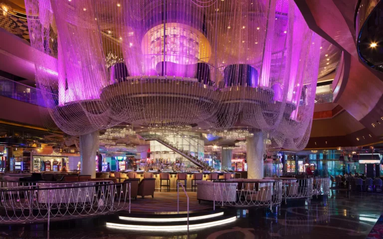 The Best Cocktail Bars in Las Vegas — Beyond the Clubs