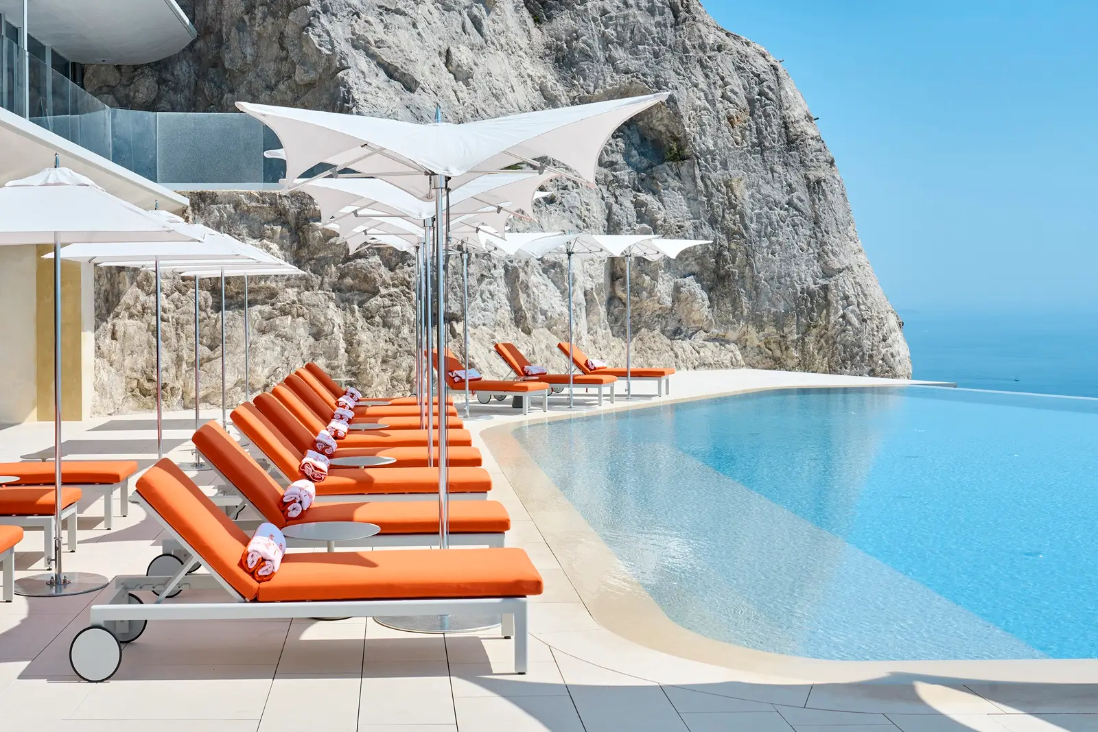 The Maybourne Riviera Pool 1 - The Maybourne Riviera: A Modern Take on French Riviera Luxury