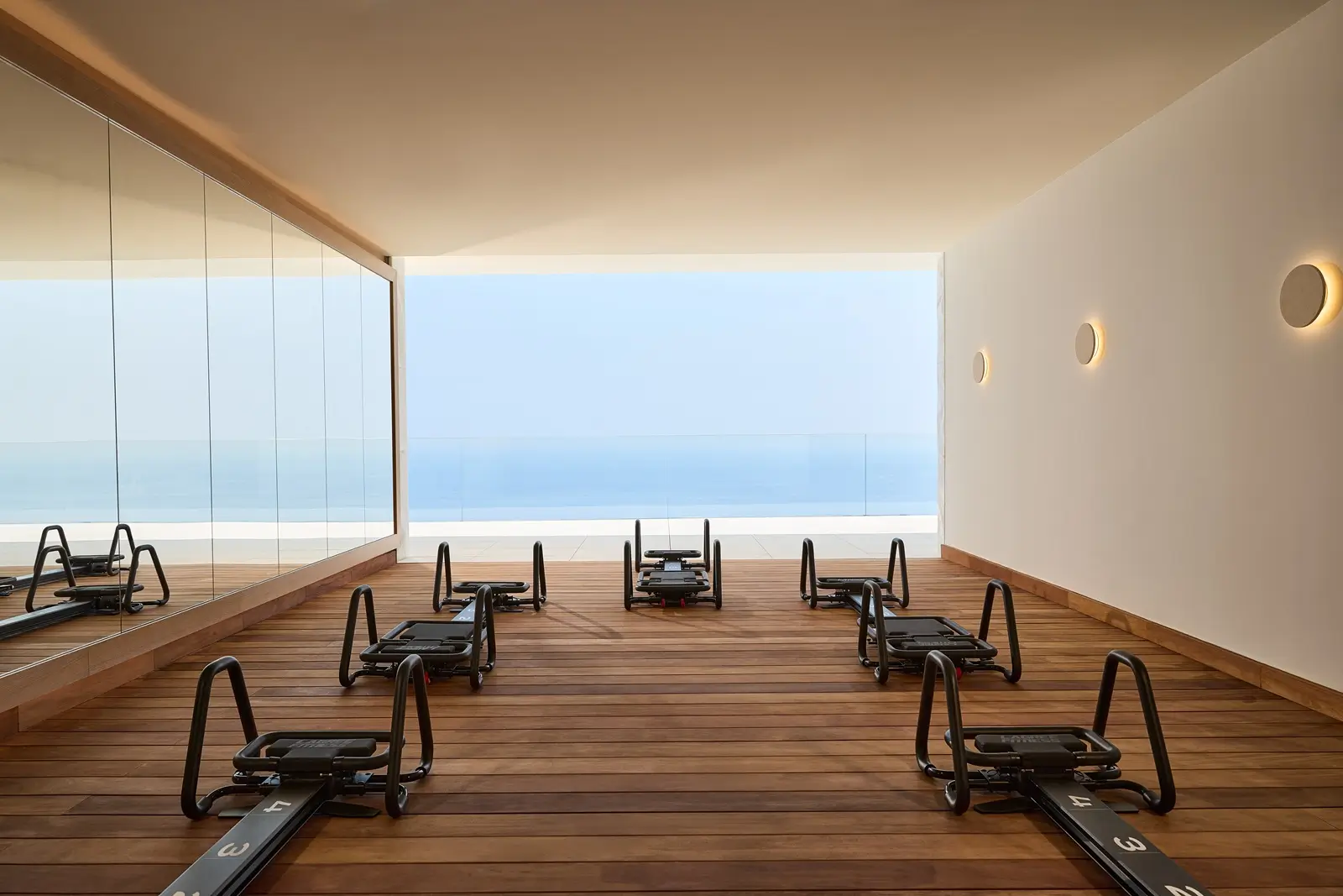 The Maybourne Riviera Surrenne Riviera 8 - The Maybourne Riviera: A Modern Take on French Riviera Luxury