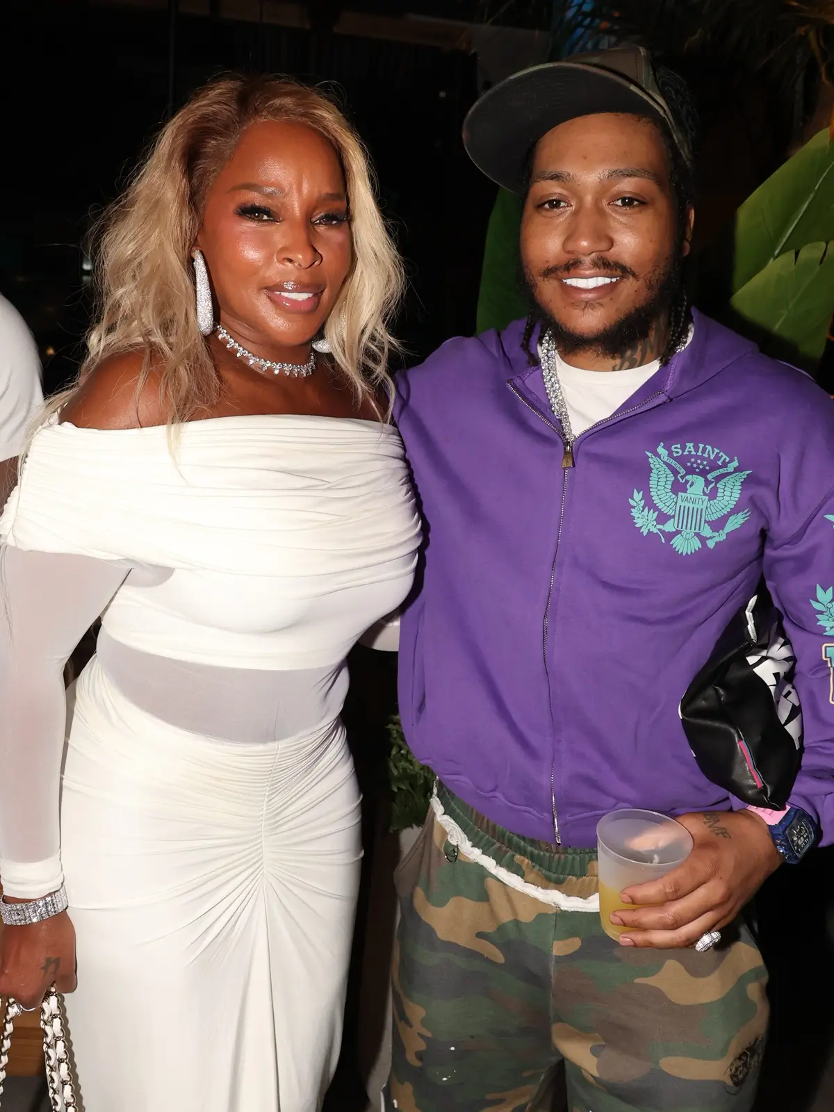 Mary J Blige, Mike Tyson, Buju Banton and More Celebrate Brooklyn Chop House Miamis First Anniversary (photo 3)