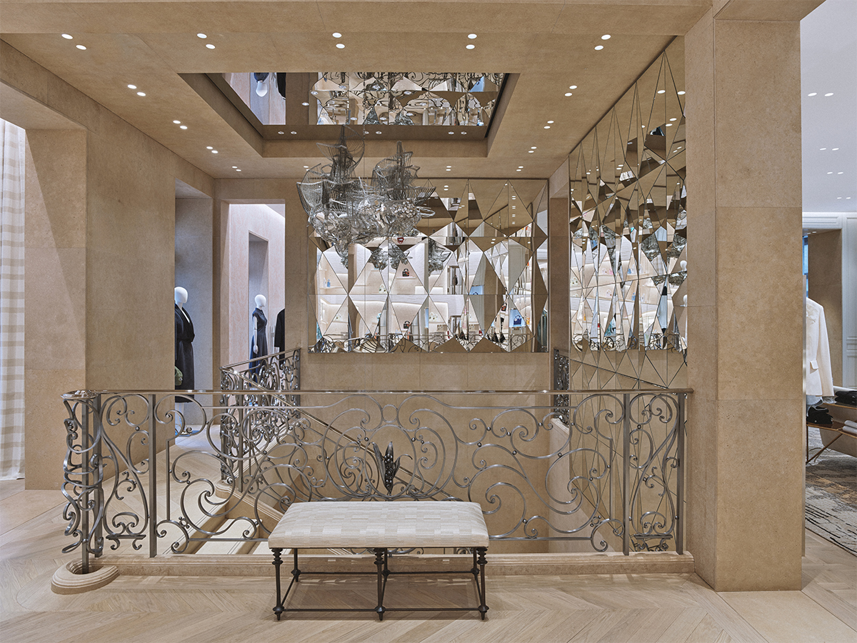 house of dior milan (photo 2)